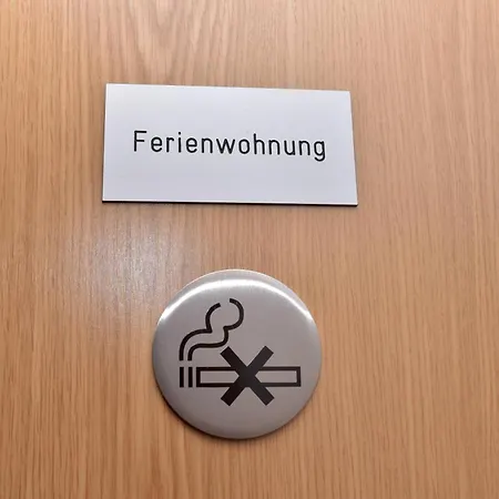 Am Regierungsplatz 아파트 *