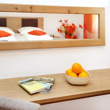 Am Regierungsplatz *