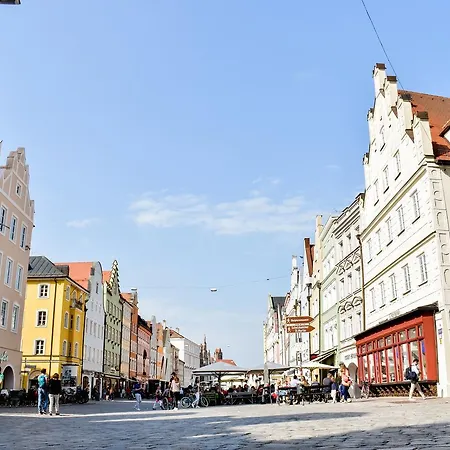 Am Regierungsplatz Landshut